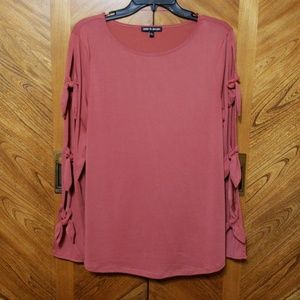 Ladie's Cable & Gauge Top